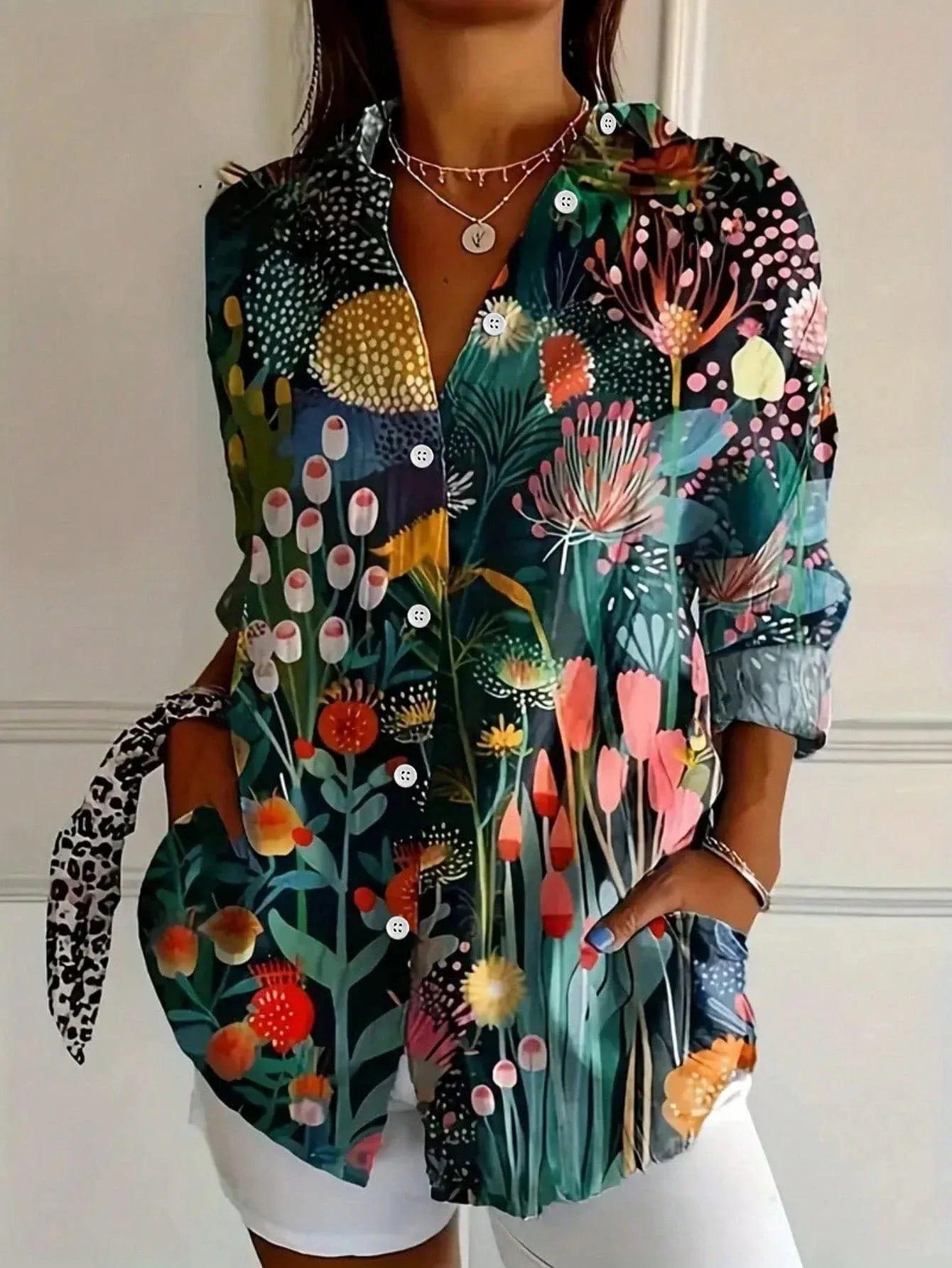 Frankie™ | Colorful Blouse with a Playful Print